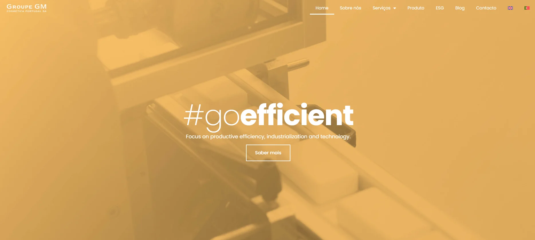 Banner with text promoting efficiency and technology for Groupe GM. Machine visible in background, with call to action button.